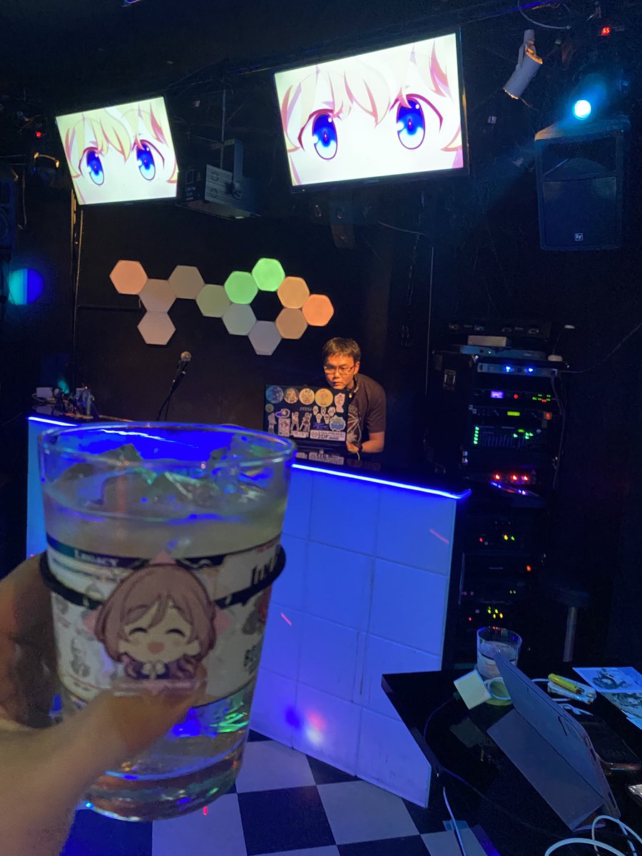 nanoha_vivio's tweet photo. #ニチクラ劇場 始まりました！！
1番手はがっさん！！ https://t.co/Ls7U0DZQoG