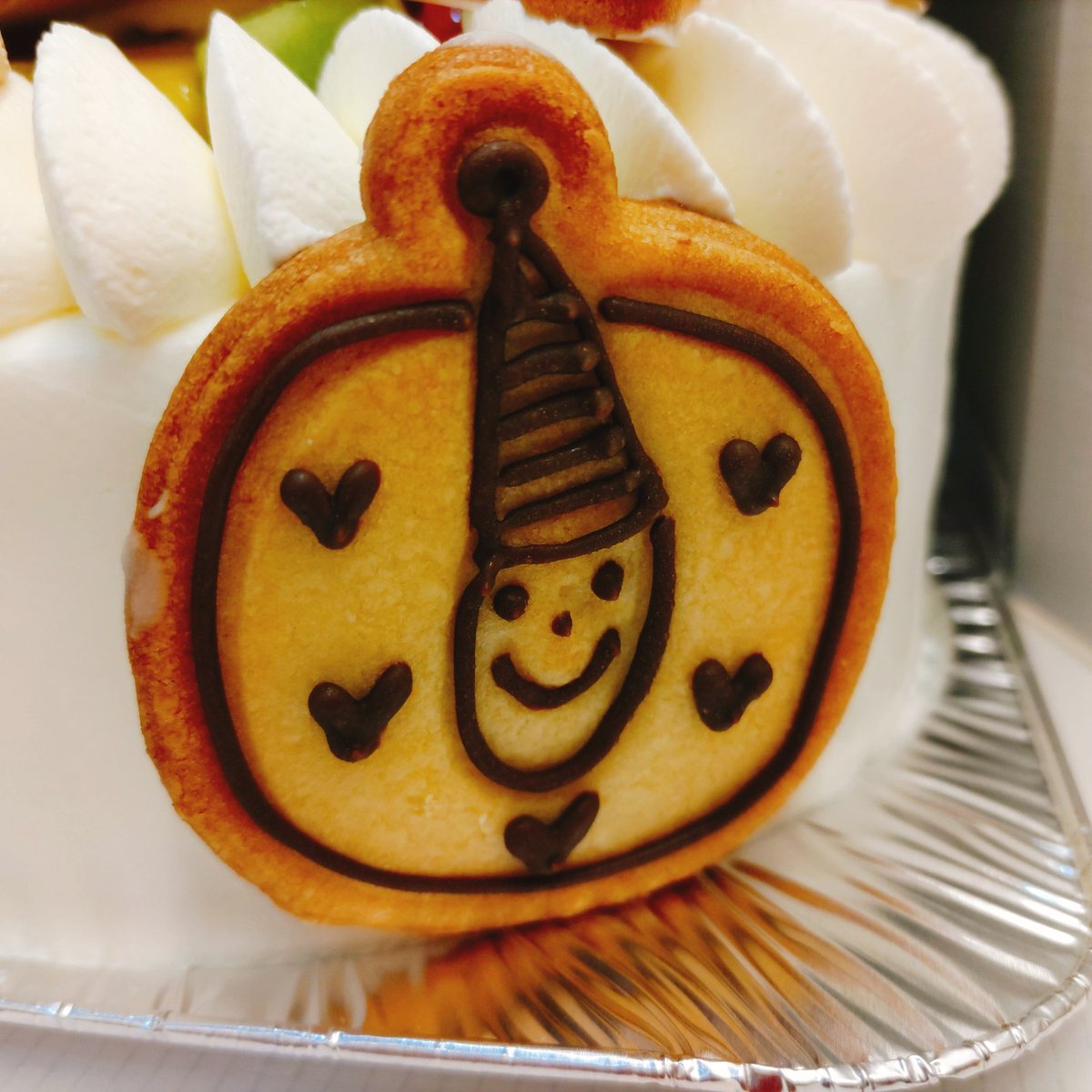 MillefleursChan's tweet photo. 🇨🇵本日はこちら
ご予約いただきました〰️💕

#フルーツショート 

お客様の娘さんのお誕生日に✨

お誕生日おめでとうございます

素敵でおいしい日に
なりますように🧡🧡🧡 https://t.co/KCl27ftU1G