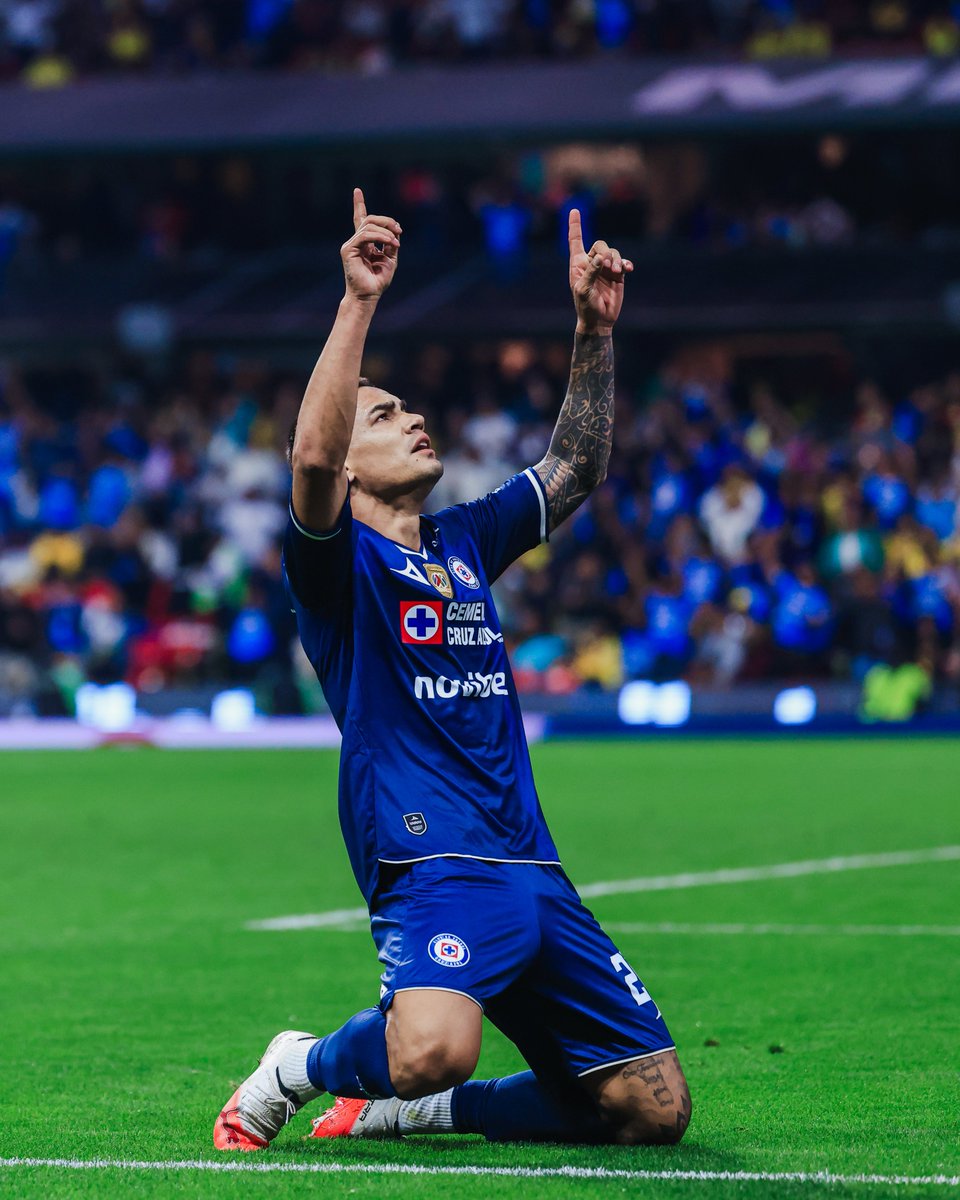 CruzAzul's tweet photo. GABRIEL
🐂
FERNÁNDEZ
🙌 https://t.co/PlHshJqLdw