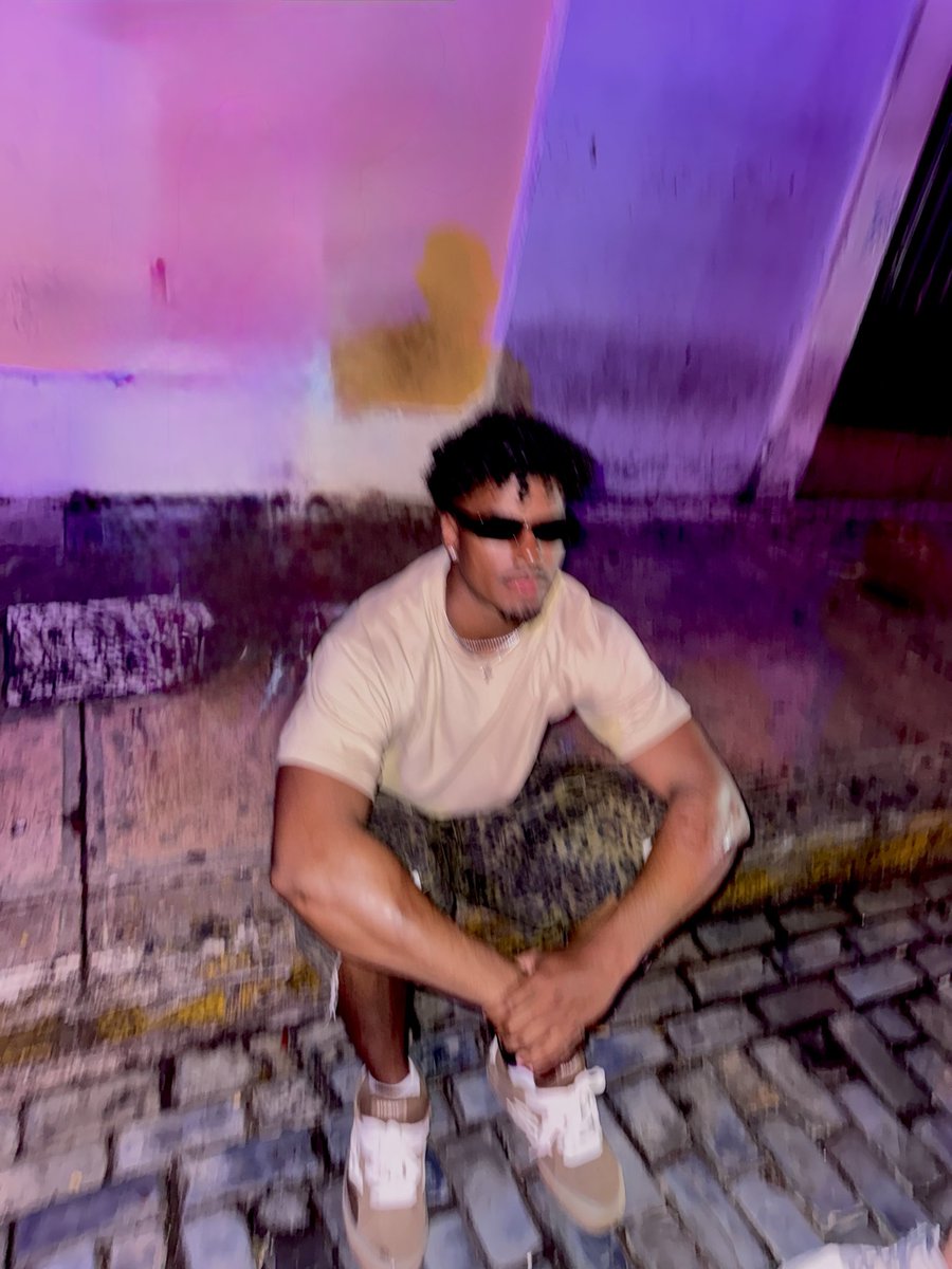 T_Murda2's tweet photo. 🧹🧹🧹🧹 https://t.co/VVIoNqAPty