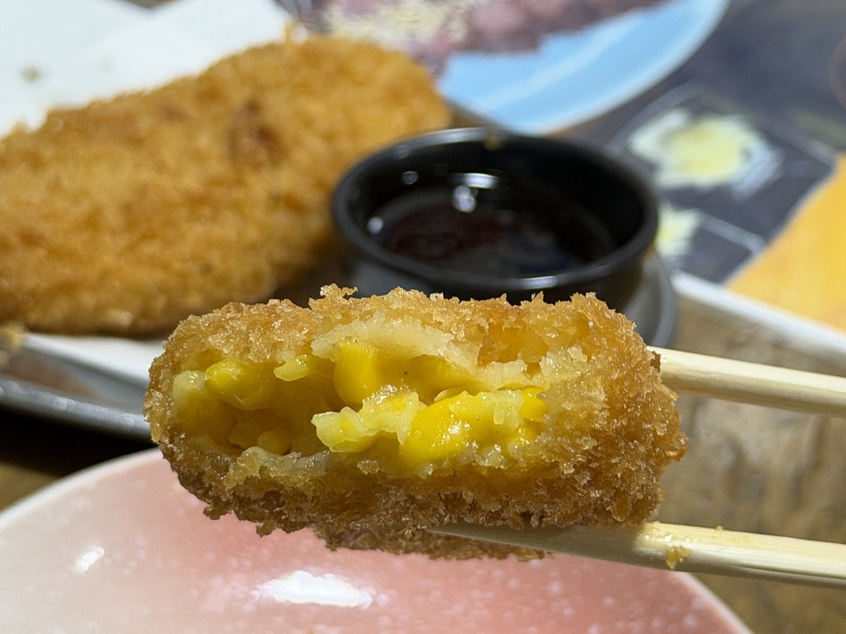 laguna531's tweet photo. 昨晩木更津の居酒屋で食べたコーンクリームコロッケがめちゃくちゃ美味しかった
お酒一滴も飲まなかったのでひたすら食べまくった https://t.co/OF4xOEaX0u