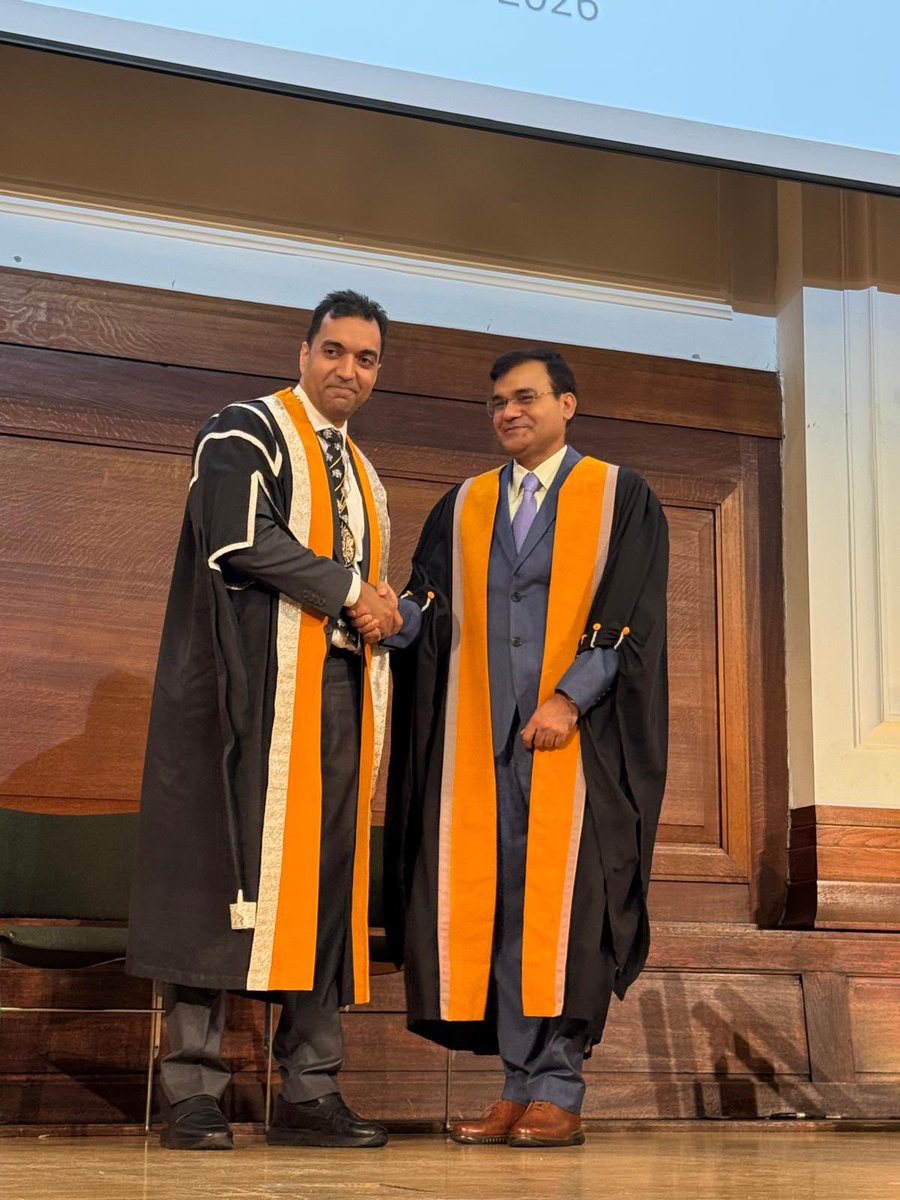 dgafms_mod's tweet photo. #DGAFMS congratulates eminent ophthalmologist Brig Sanjay Kumar Mishra of Army Hospital (R & R) who was awarded #FRCOphth by Royal College of Ophthalmologists London by election, in an impressive ceremony in London.
Being the only Indian this year and First Ophthalmologist from Armed Forces Medical Services to be awarded #FRCOphth is a matter of singular pride for the Services.  He was also awarded the #FRCS Ed by Royal College of Surgeons Edinburgh (By election), given only to two Opthalmoligists and both were Indians on 25th June this year.

@adgpi
@indiannavy
@IAF_MCC
@PIB_India
@HQ_IDS_India
@SpokespersonMoD