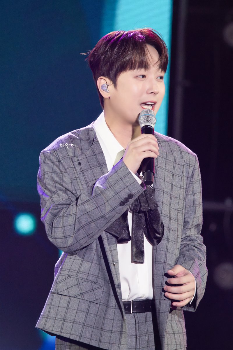 cha_anmi_2's tweet photo. 26/09/11 #창녕양파마늘가요제 #이찬원 #LeeChanWon (사진모음8) https://t.co/OBbuBaqo2U