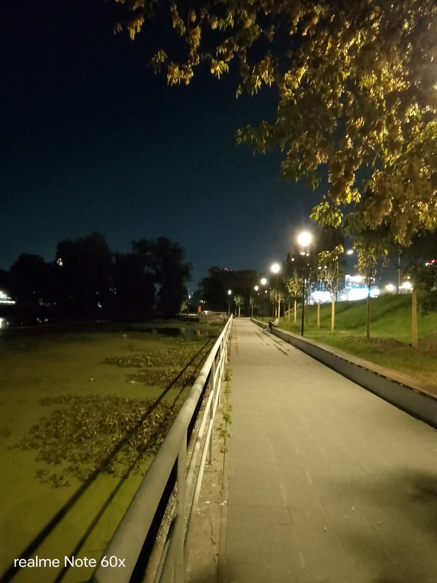 OrphaAffro6j's tweet photo. Photo by Александр Павлов in Кожуховский пруд. https://t.co/Vu3ALBYTcD