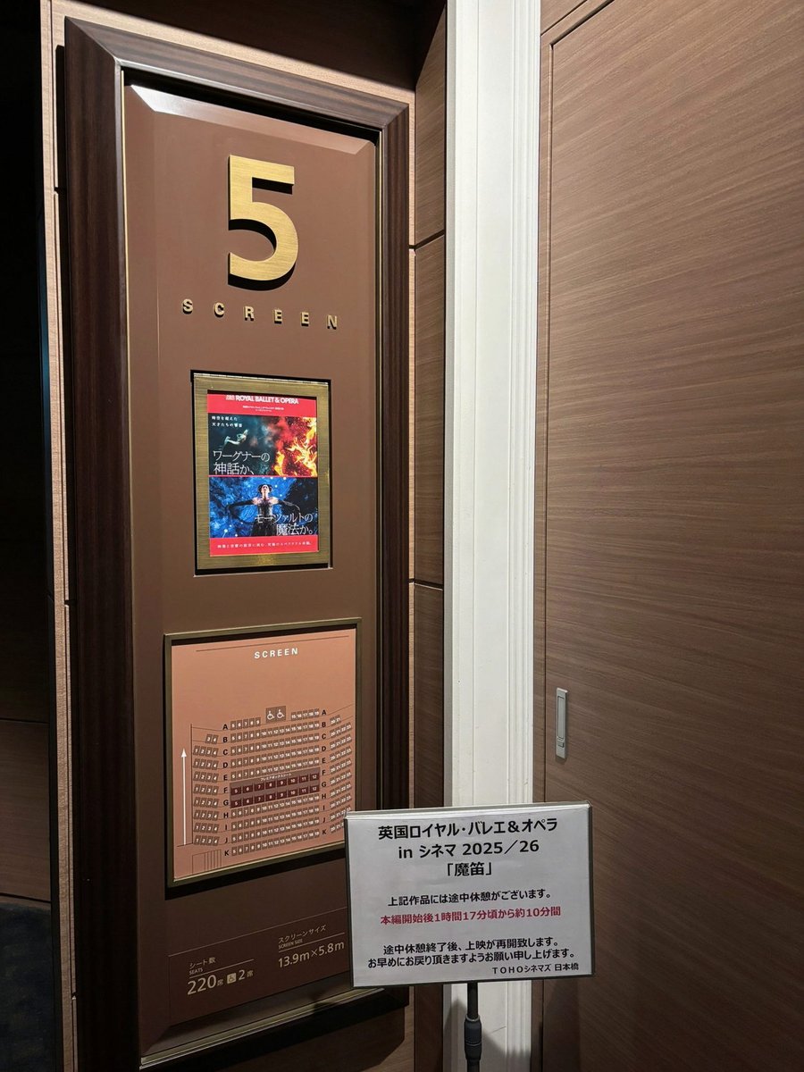 hispt_'s tweet photo. 脱衣麻雀で即パンイチになる🦁さん　はあ…筋肉を見せびらかしたいのか？筋肉マヌケが🫩脱ぎたくて脱いでんじゃねえ💢💢💢
みんな脱衣自体はそんな抵抗ないだろうしマッチョの気が大きくなっても勝ちにはつながらないか…
てか着てる枚数的にも🦁さん不利なんよな https://t.co/94Yh2YC4Iy