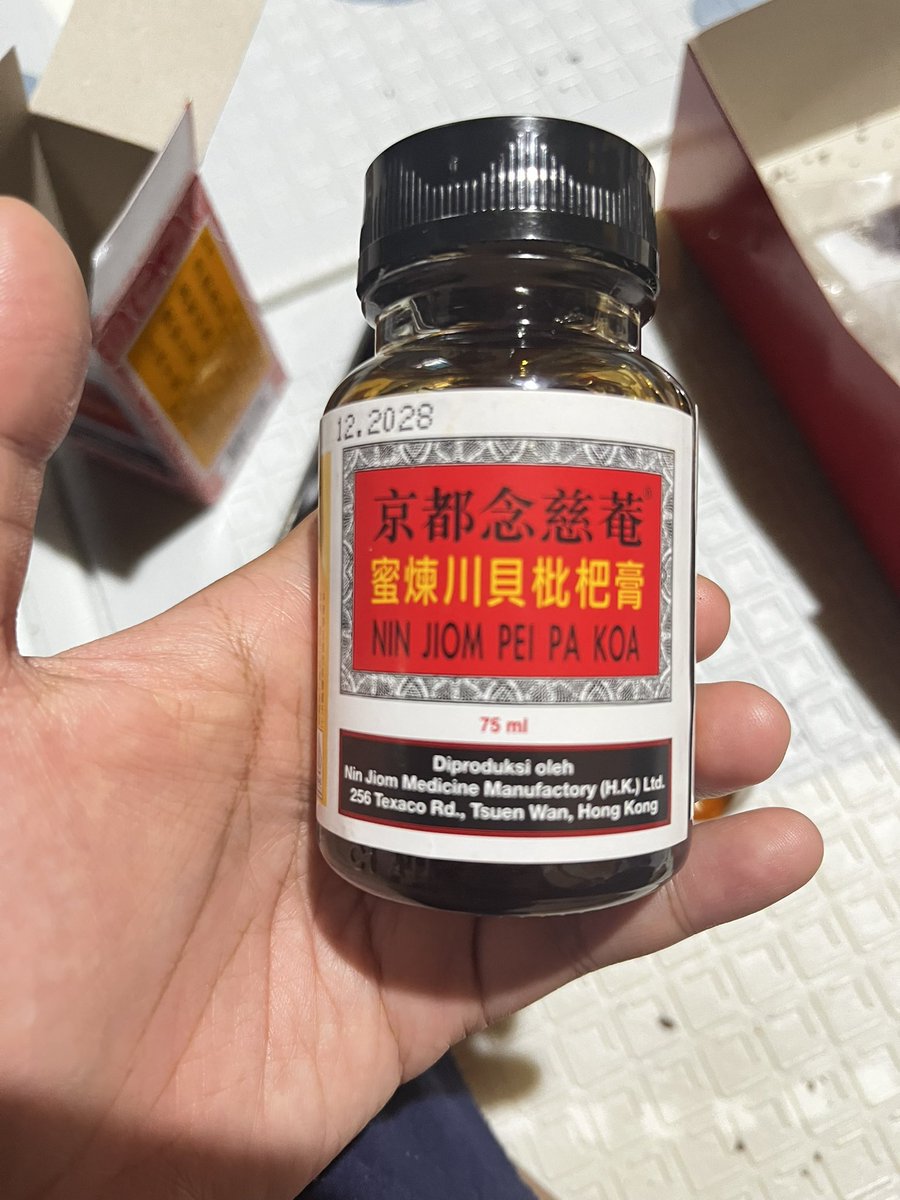tyaswaluya's tweet photo. Batuk ga sembuh” jujur pake obat batuk ibu dan anak ini langsung manjur banget, apalagi buat batuk kering , yang ya Allah nyiksa banget minum itu udah beberapa hari lumayan juga reda, asal jangan makan sembarangan kek gorengan dlu gtu https://t.co/rbVIyg1MPR