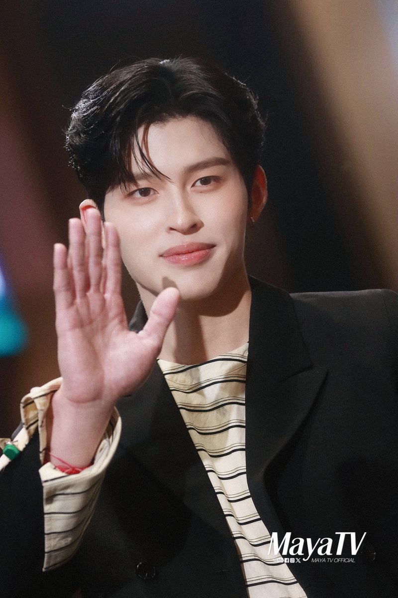 mayaonline2002's tweet photo. Snapshot #MAYATVOFFICIAL | ปอนด์ ณราวิชญ์ #ppnaravit เข้าร่วมงาน Mchoice &amp; Mint Awards 2026 💚✨

POND WITH MCHOICE26
 
#MchoiceMintAwards2026 https://t.co/OOEvWYtSNb