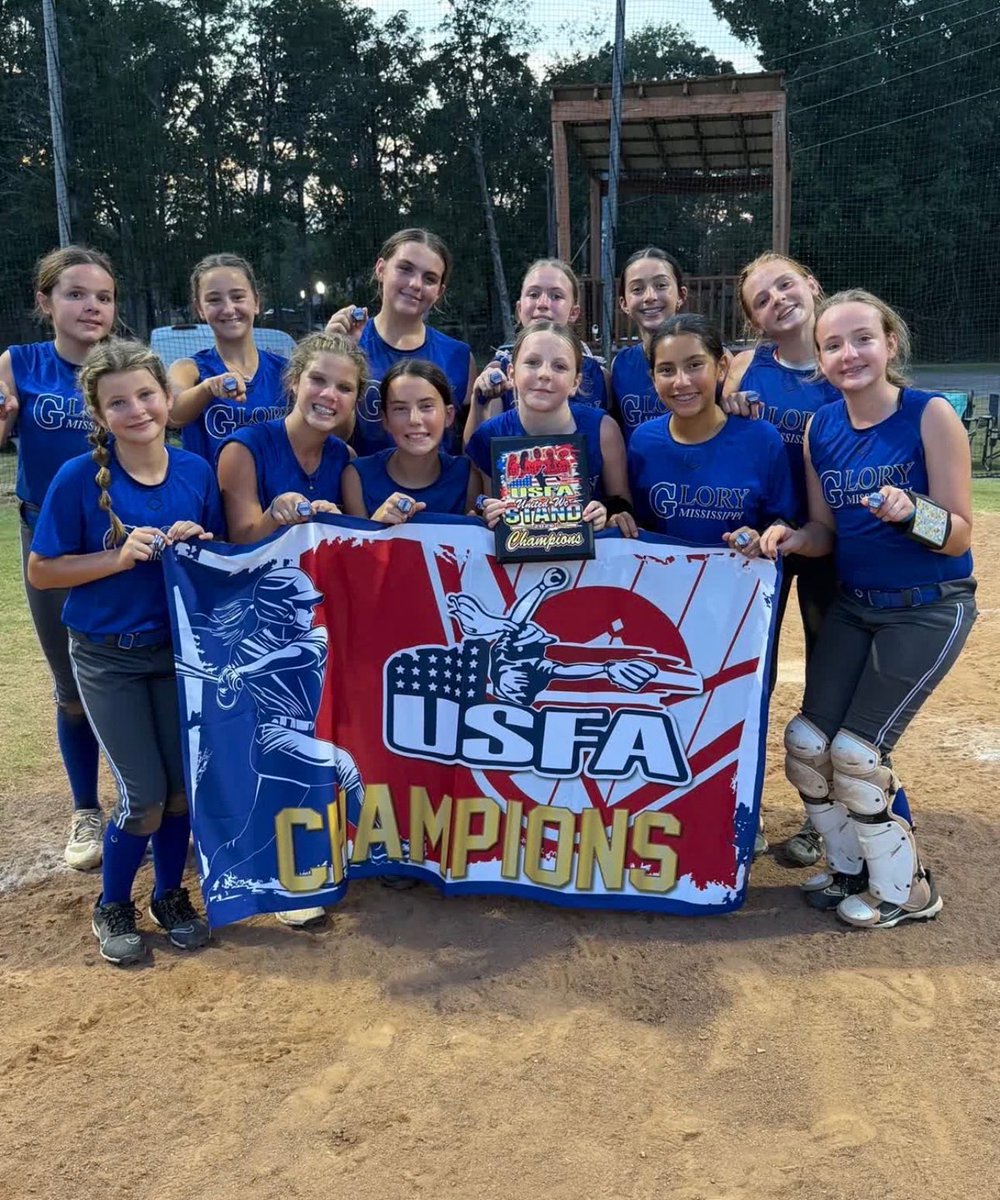 xtremedemarini's tweet photo. USFA United We Stand-Booneville, MS-Mississippi Glory 10-12 2K14-National 14-Lewis went 12-1 to win the “SHIP”
In the 10U-12U-14U  divisions! Congrats ladies! #ALLIN https://t.co/Ofu3nnadUG
