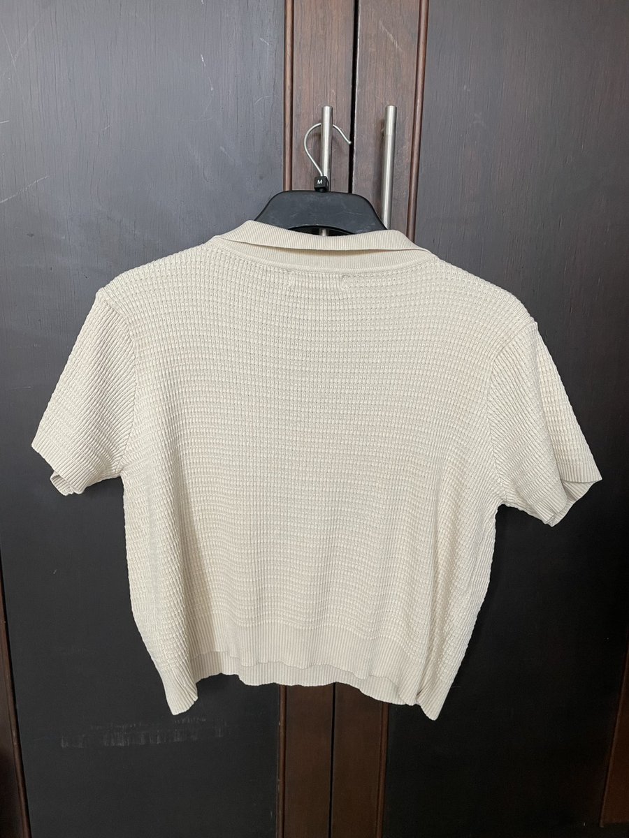 Khunnai2ndHand's tweet photo. avocado - Lunar Polo Tops เสื้อโปโลแขนสั้น สีครีม
ส่งต่อ 150.- รวมส่งค่ะ
#เสื้อผ้ามือสอง #เสื้อผ้ามือ2 #avocado #ส่งต่อavocado #ส่งต่อเสื้อผ้ามือสอง #ส่งต่อstylist #ส่งต่อเสื้อผ้า #mon2sun #ส่งต่อbeming #ส่งต่อmon2sun #ส่งต่อเสื้อผ้ามือสองสภาพดี #ส่งต่อcintage https://t.co/g1fsT1cE5X
