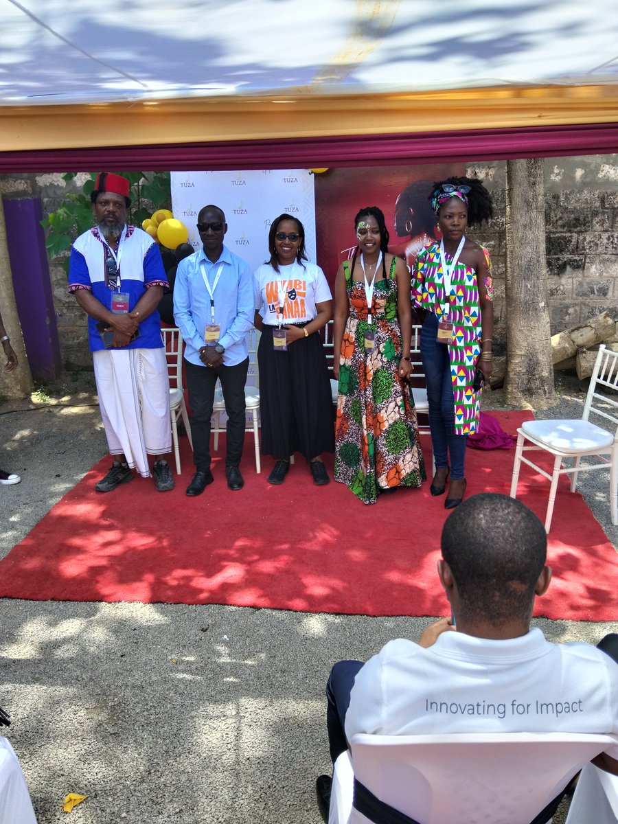 kizito_wisdom's tweet photo. Modernizing Without Losing Ourselves. It was an honour to sit on the @tuzaawards_soko  panel, exploring how technology and modern practices can complement African culture.

Africa’s strength lies in its ability to adapt while staying true to its identity.  #TuzaAwards https://t.co/sHhLURUkv2