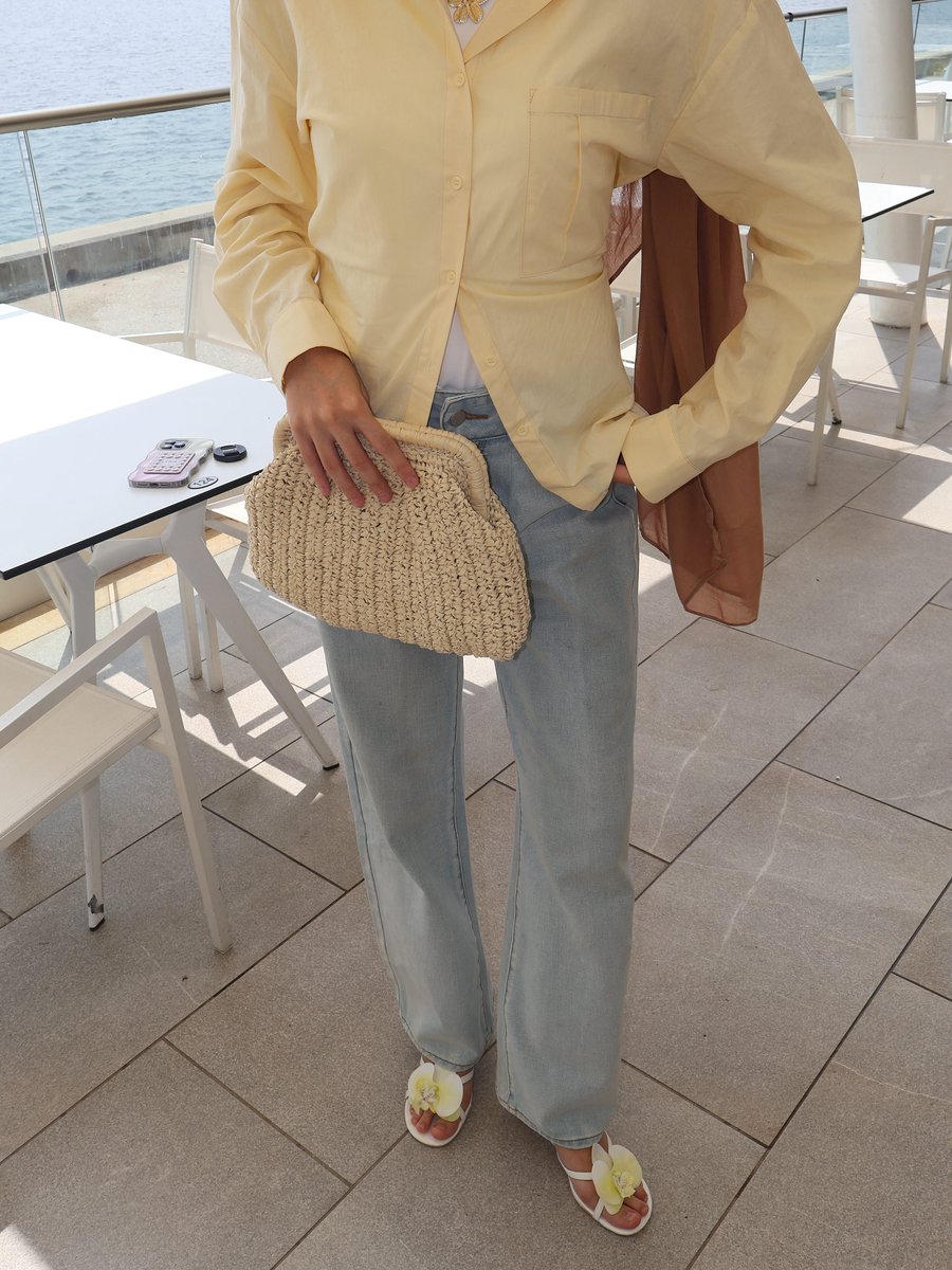 SolangeBogard's tweet photo. Butter yellow🧈 fav color of the year
Full outfit from @shopcider_france 💛 https://t.co/n4yWKbA5nR