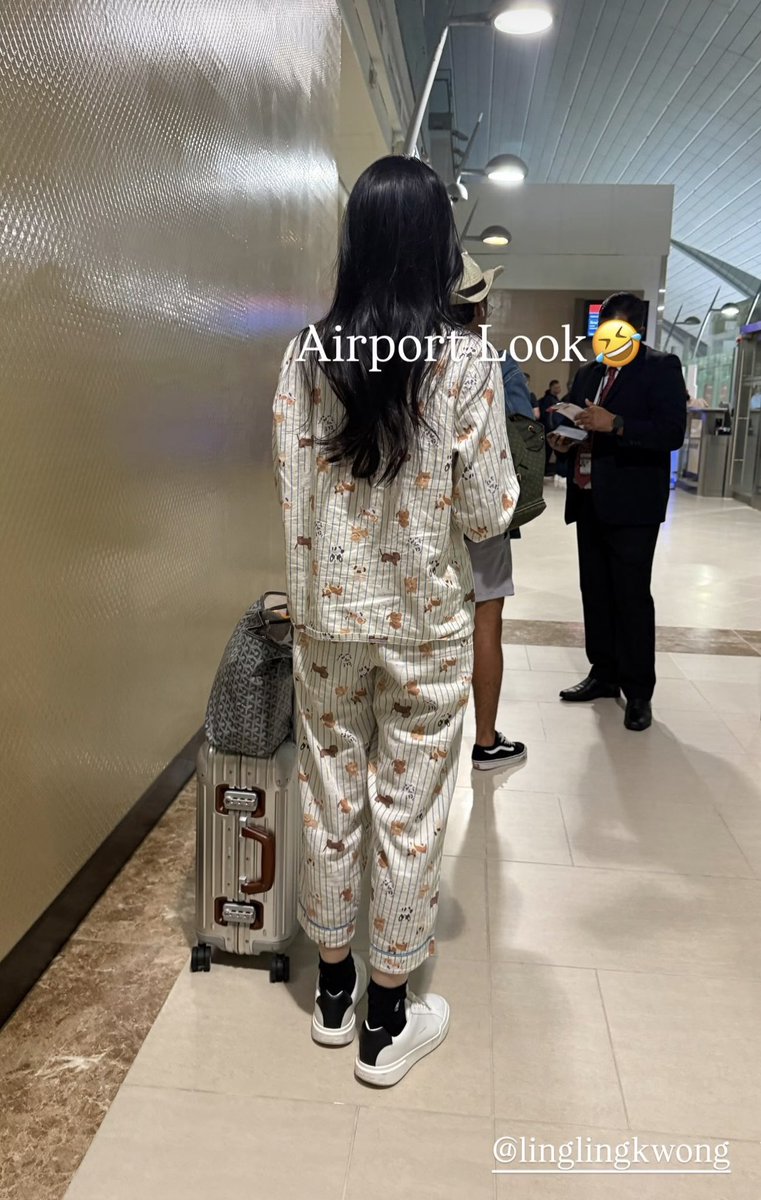 KMayaKwangbae's tweet photo. Airport Look พี่หลิง พร้อมนอนมาก
5555555555555555555555 https://t.co/6Uh7H4bmDL