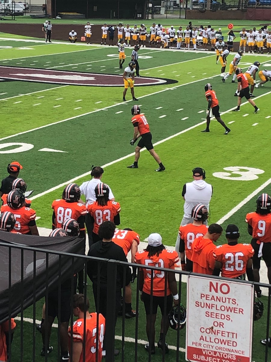 graham_slam29's tweet photo. Thank you to the University of Pikeville for the invite to today’s game. Big things are happening with UPike football! @UPIKEFOOTBALL @CoachFipps @CoachMikeHarris #beardown https://t.co/5tH6XgHWfj