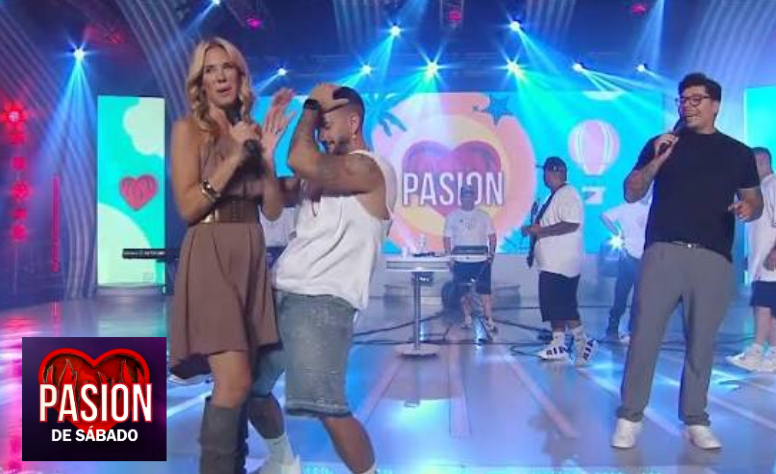 Puflito___'s tweet photo. Pasión de Sábado:
- Un programa nefasto
- Dedicado a fomentar la "cultura" villera
- Con música asquerosa y denigrante
- Con mujeres moviendo el culo constantemente para estimular la lujuria de un sector demográfico que tiene más hijos de los que puede mantener
- Con música que hace apología a la delincuencia
- Con música que hace apología a la droga
- Con gente haciendo el ridículo y hombres travestidos
- Donde pusieron a una niña de 14 años a bailar en tanga (Caso Rocío Díaz)
- Que lleva 40 años corrompiendo la mente de las personas que lo miran

Algún día vamos a tener que hablar del daño abismal que esta porquería le está haciendo a nuestro país