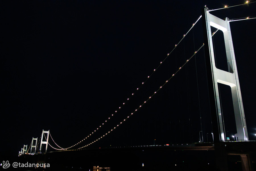 tadanousa's tweet photo. 昨日はR33を走って道の駅巡りをしただけで、天気も悪くて全然写真が撮れなかったんだけど、ちょうどライトアップの日だったので最後に観光したっぽい写真が撮れてよかった https://t.co/firOWPmUAp