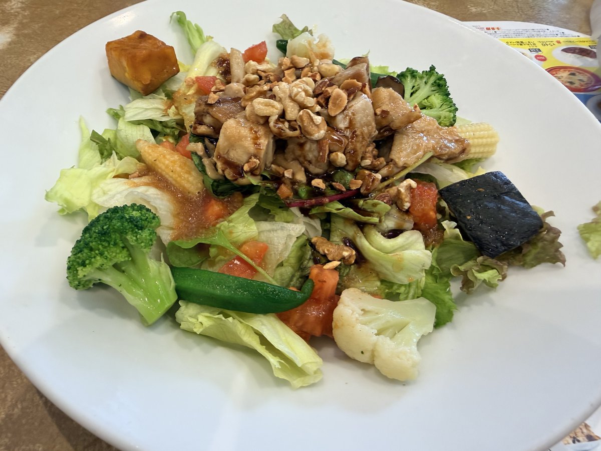 ipusiron's tweet photo. 本日はTrion（ @Trionworld121 ）さん夫妻とココスでお昼ご飯。
近況報告＆人生相談に乗っていただき、楽しい時間を過ごせました。
お土産に前沢牛の肉みそと水素水まで、ありがとうございました。
Trionさんのnoteは具体的で面白いのでおすすめです😀
https://t.co/YFq9ZE87mG https://t.co/nmuXWhRrR4