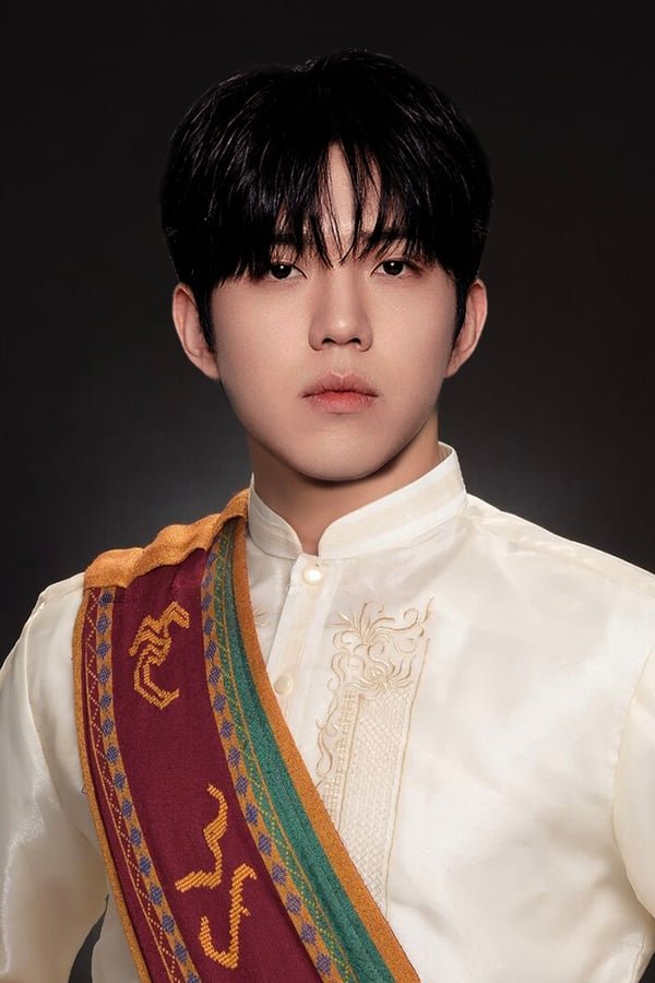 sungjeeean's tweet photo. ayan kumpleto na sila 

sori sungjin film grad kaya may pailaw at emote https://t.co/XodTSPIEyC