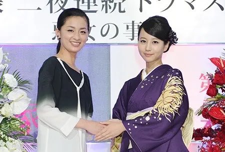 Makimakimsthid's tweet photo. 着物姿に貫禄があるかないかがかかってる
堀北真希も妖しい魅力があった https://t.co/HWiMRUvOud