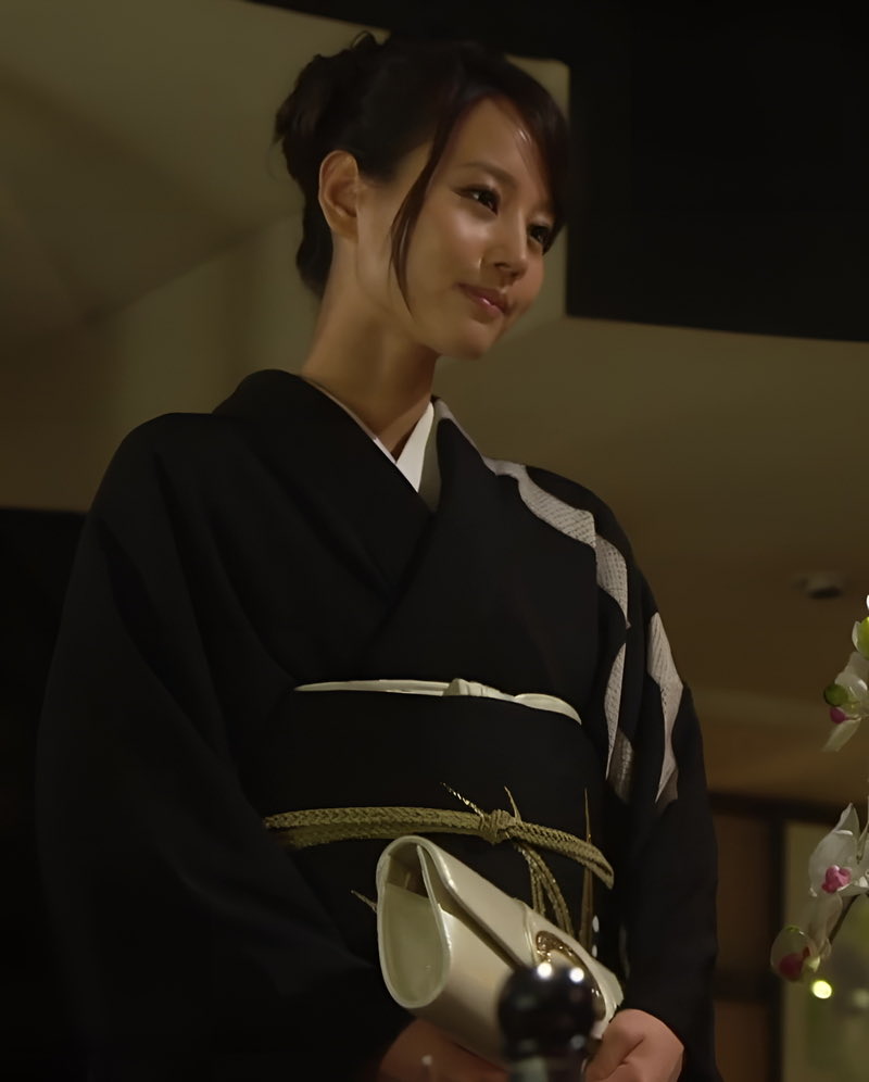 Makimakimsthid's tweet photo. 着物姿に貫禄があるかないかがかかってる
堀北真希も妖しい魅力があった https://t.co/HWiMRUvOud