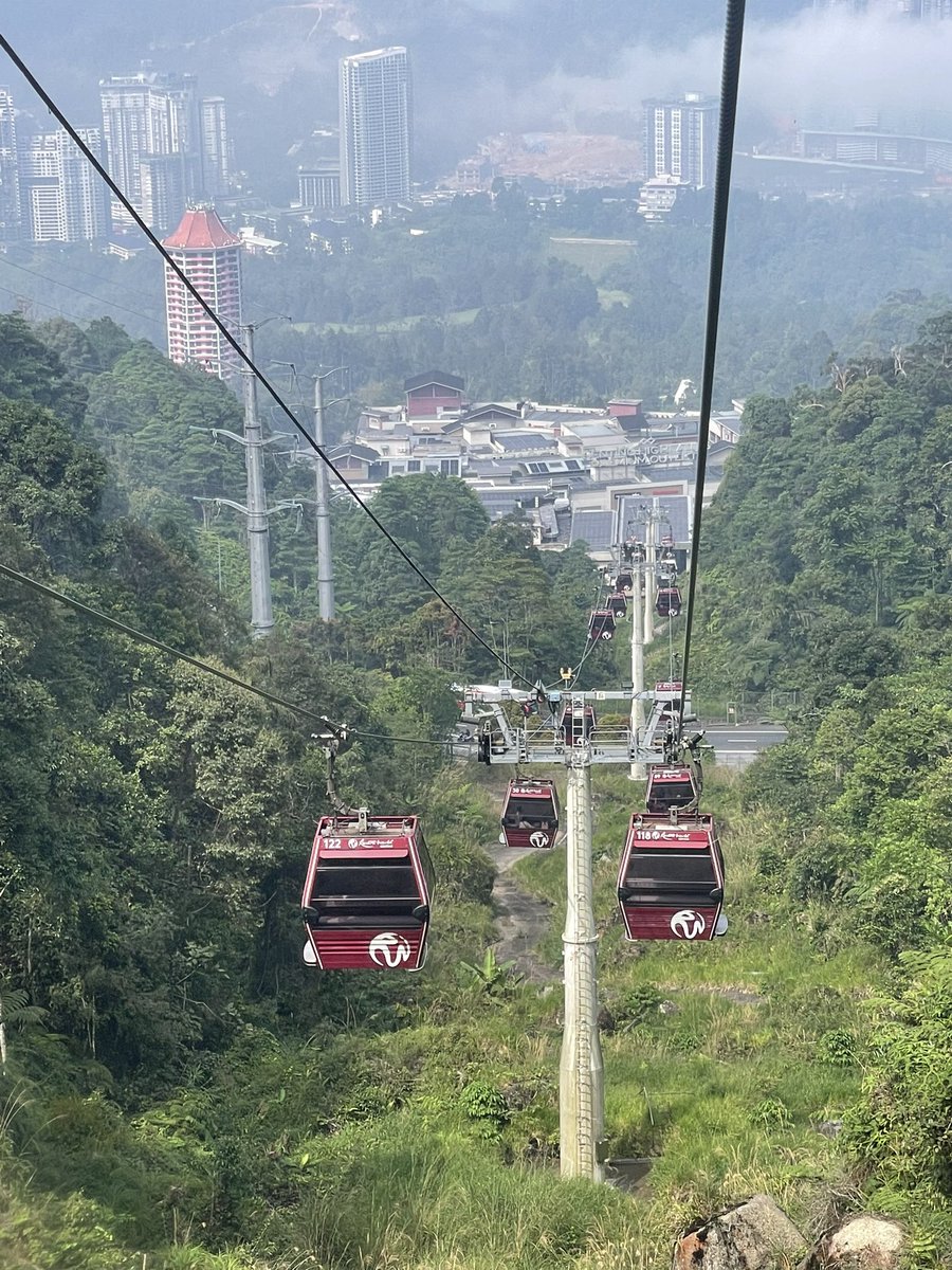 FFaizHashim's tweet photo. Genting Highland dumped ❄️ https://t.co/51L675LblD