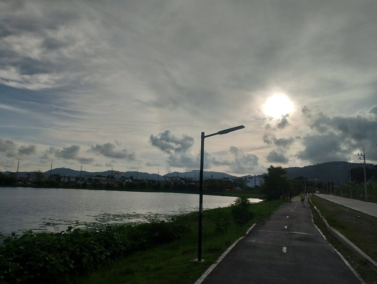 DTm34588109's tweet photo. 8km.#thk.). https://t.co/flgVLxnYxm