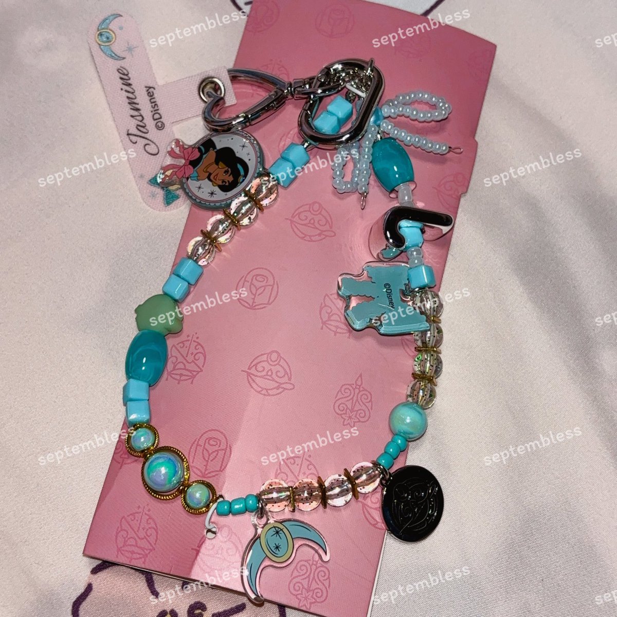 Septembless's tweet photo. 🕌 Sheep blind box 
𓊆 ྀིྀིྀི charm Disney princess ⑅𓊇

price ꒰ 300-. ꒱🏷️ : princess Jasmine

📬 รวมส่งแล้วคับ

#ส่งต่อapplesheep #ส่งต่อเคสไอโฟน #เคสapplesheep #applesheep https://t.co/iVCb16c6j0