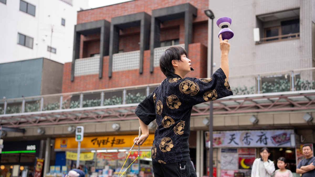 jugglerkyon's tweet photo. 本日エンカメ！に初出場でした。東京にきて初のイベントチックな大道芸。楽しかった～
#エンカメ https://t.co/slTBG6T8Ej