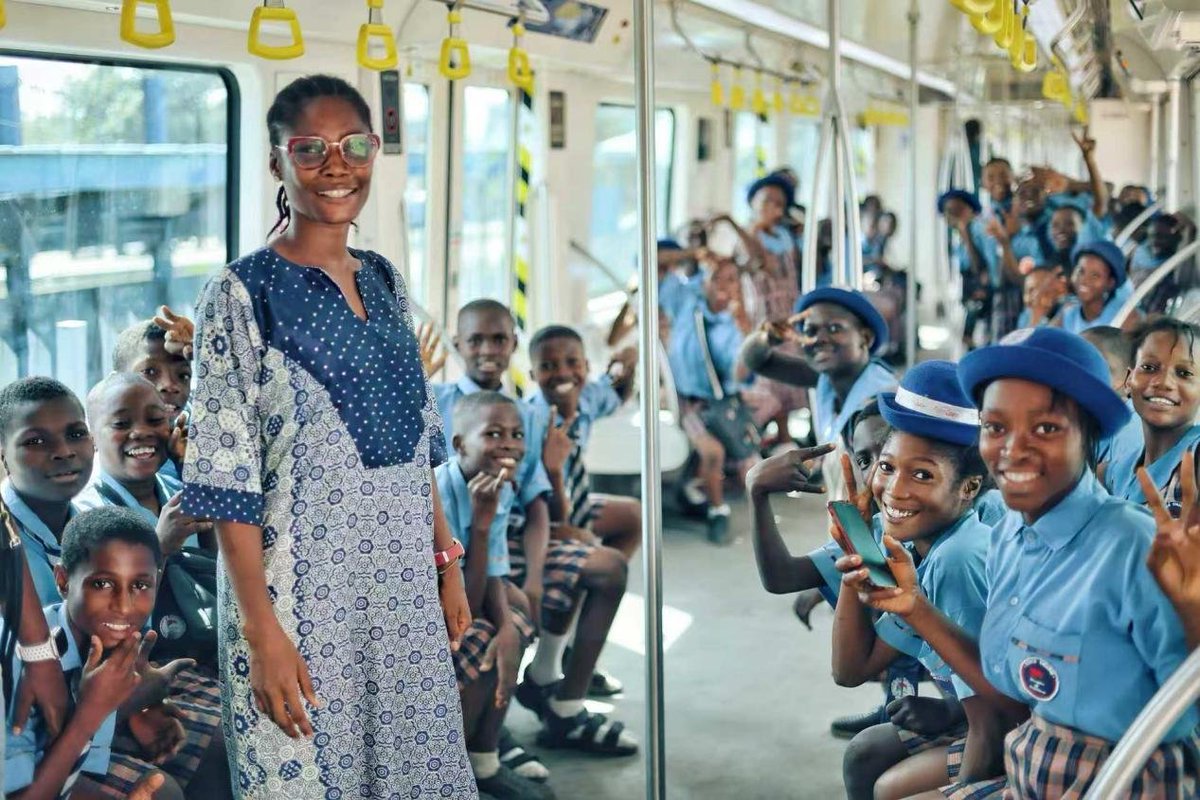 CCECC8's tweet photo. 🚆 Lagos Blue Line: three years, over 70,000 trips, 9 million passengers safely delivered.
Cooperation doesn't have to be grand. A railway that brings people from different backgrounds togethe, sharing the same journey, each heading to their own destination, is already a great answer.
Thanks for 9 million rides. Next stop, we keep going.