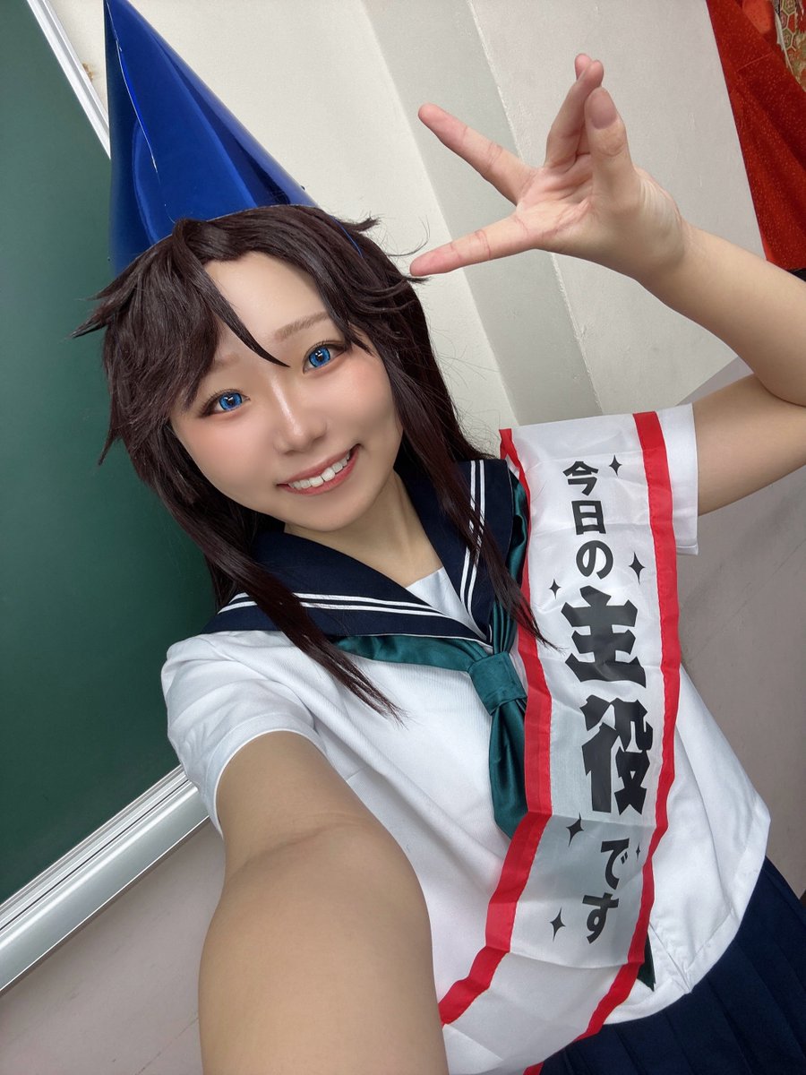 momijiorosi103's tweet photo. ※コスプレ注意

昨日ドタバタで自撮り載せられなかったけどせっかくだから☺️🙌
みんなで青子ちゃんお祝いできて嬉しかったな🥰
いつか心の底から安心して笑い合える素敵な未来が訪れますように！

#中森青子誕生祭2026 https://t.co/9xuUBL4Nng
