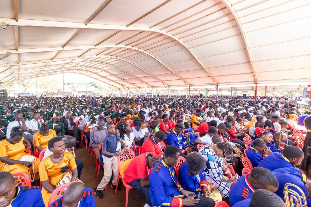 WilliamsRuto's tweet photo. "But those who hope in the Lord will renew their strength. - Isaiah 40:31 https://t.co/SUsVnuAhk3