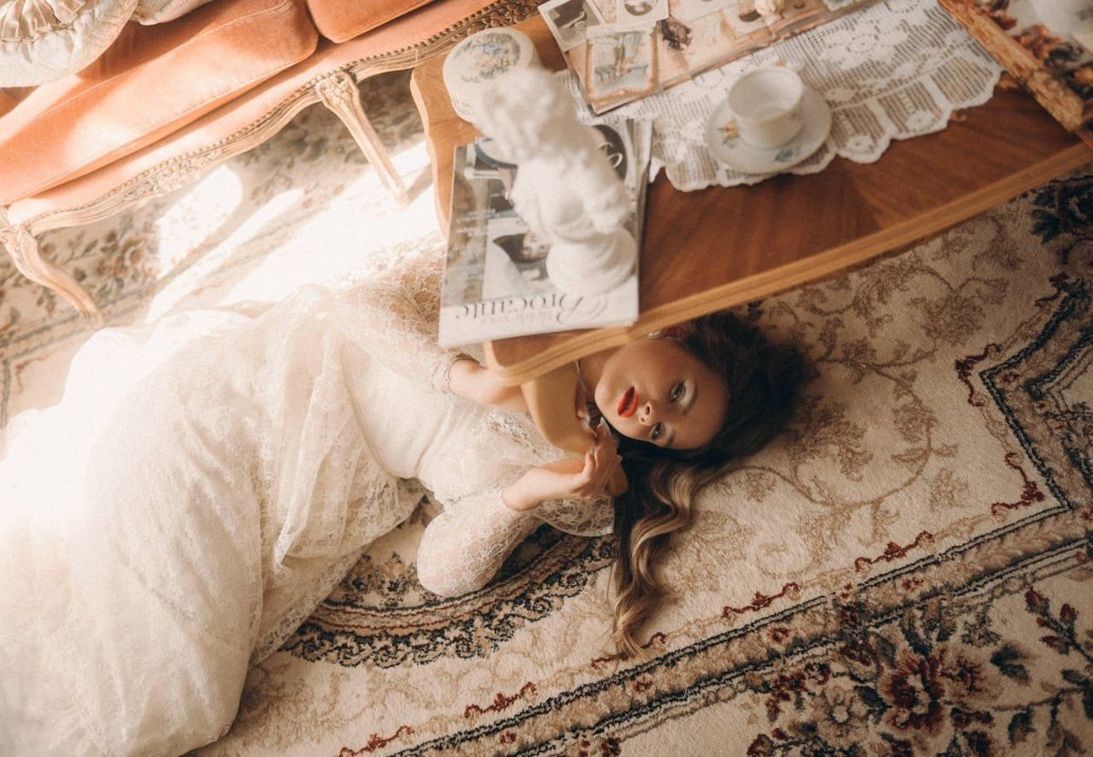 NehurenkoBACKUP's tweet photo. current mood: romanticizing my existence in a room filled with ghosts and lace
#worldwide
#Newpost https://t.co/xAg4hUpNGM