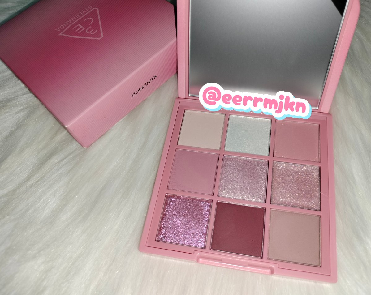 eerrmjkn's tweet photo. WTS/ส่งต่อ

พาเลทตา 3ce multi eye color palette (รุ่นใหม่)
- สี mauve focus

🚚 320฿ รวมส่ง 

(แกะมาลองสีแล้ว หมดอายุ 2029)

สนใจสั่งซื้อ dm ได้เลยค่ะ

#ส่งต่อคสอ #ส่งต่อเครื่องสำอาง #ส่งต่อเครื่องสำอางมือสอง #3CETH
#MULTIEYECOLORPALETTE https://t.co/PbaXLLW1qH