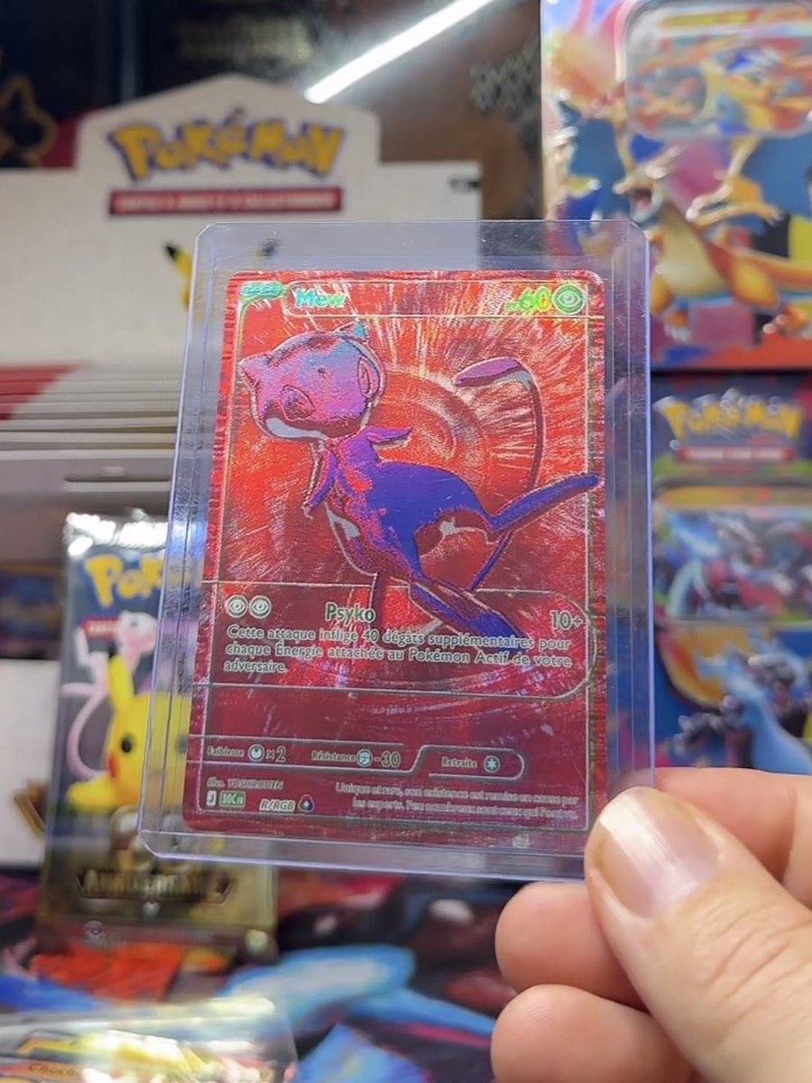 Pokecop_ tweet picture