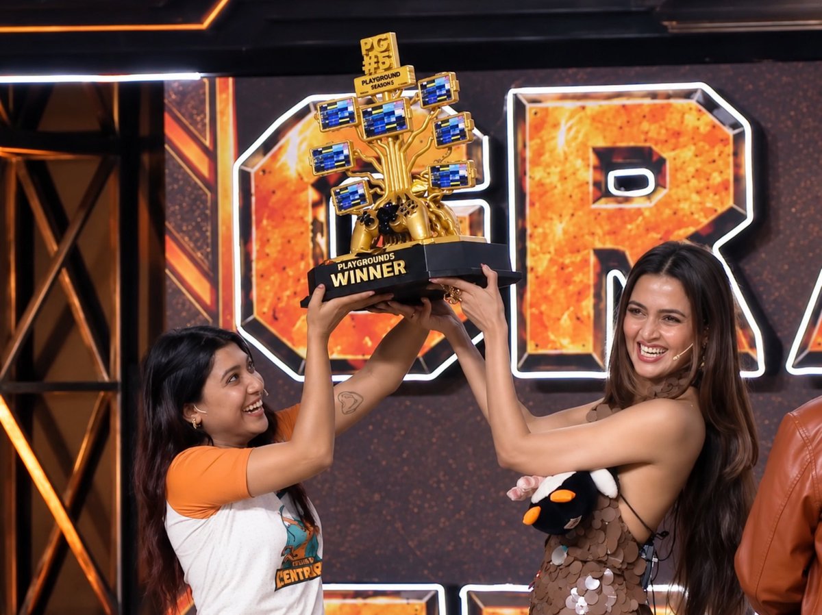 lovelytemptati5's tweet photo. Kyu jal gayi gawaron ki 😂 another feather in the cap yeahhh #TejasswiPrakash won #Playground5 🏆🥳 henceforth don't mess with strong lady 💪 @itsmetejasswi https://t.co/zT5YeJ9C1p