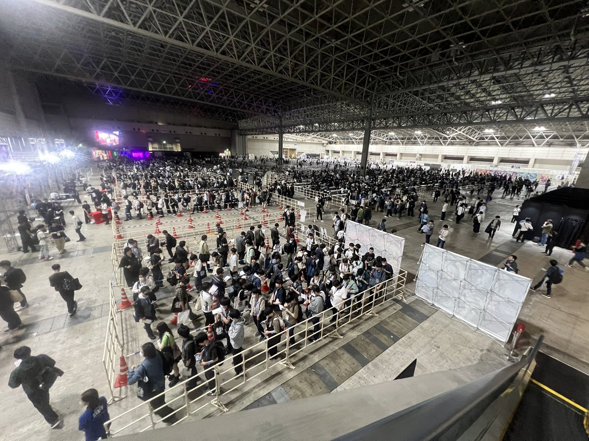 dmps_universu's tweet photo. 最後まで見てたかったけど新幹線の時間なくなるからお先に失礼します！！ https://t.co/bGckblafa0