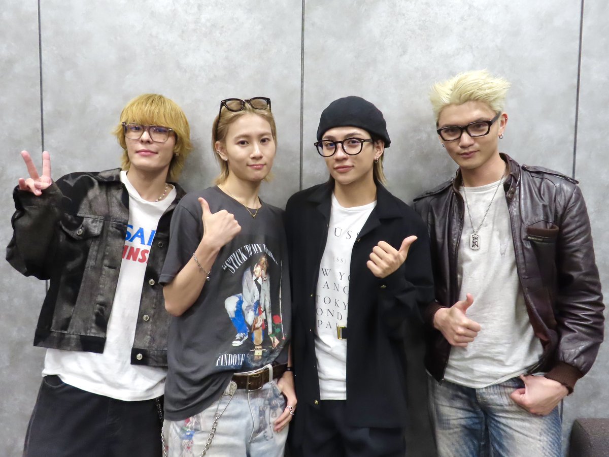 WOLFHOWLHARMONY's tweet photo. 2026.9.13
WOLF HOWL HARMONY 
『ココニイル / PLEASE』発売記念
オンライントーク会

ご参加いただいた皆さま
ありがとうございました🐺❤️‍🔥

#WHH_ココニイル #WHH_PLEASE
#WOLFHOWLHARMONY #WHH https://t.co/poNn5JtQVJ