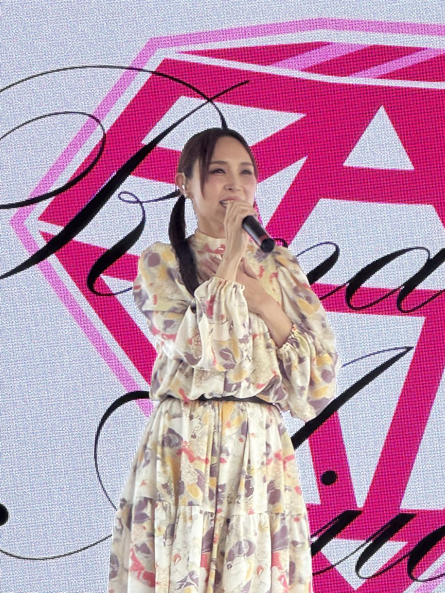 CGTAIZU519AG's tweet photo. 9月12日
#出雲観光大使音楽祭」の第2部
14:30〜ステージは熱気に❣️✨#OUTCLOUDENTERTAINMENT さん、#X+ #日髙慎二 さん
#愛内里菜 さんのライブ会場の盛り上がりは最高潮に🙌
駅から音楽のコラボレーションが本当に素敵で、忘れられない一日になりました⛩️
私は1番後ろの席で全体が見れました🥰 https://t.co/ZontfYzDEl
