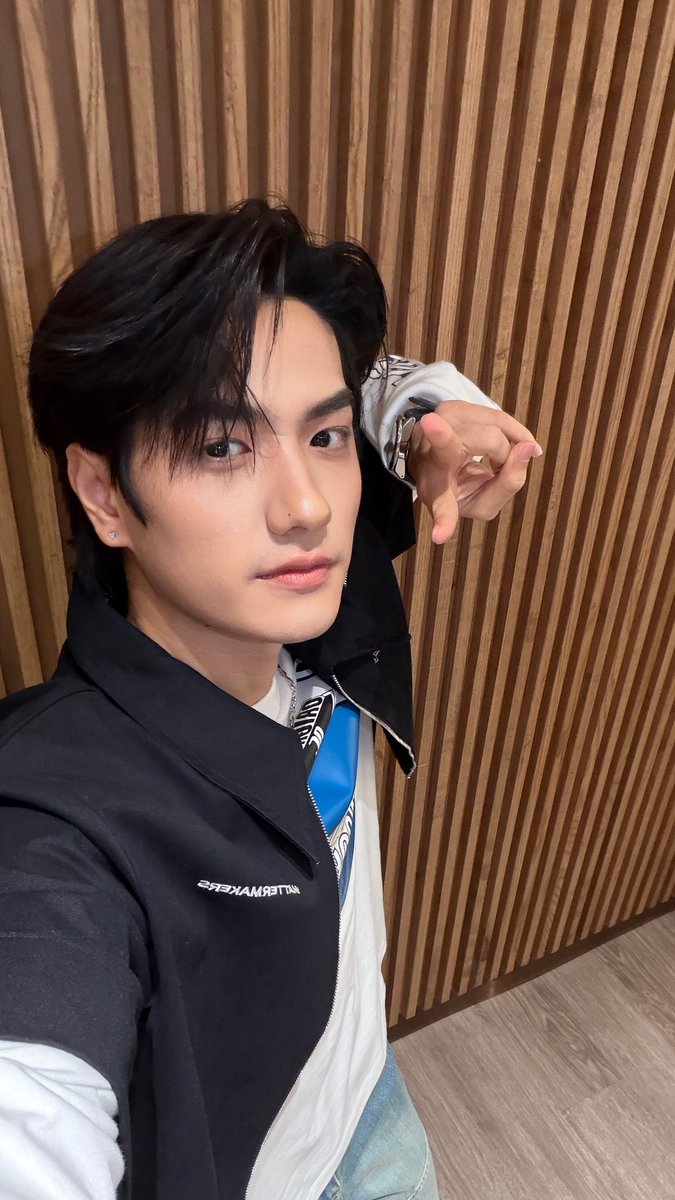nattanaxx's tweet photo. มาเเว้ววววว เจอกันทุ้กคนน ปิ้วๆๆๆๆ

MR FANBOY BUSKING
#บัสกิ้งแฟนบอย
#nattanax https://t.co/guGoSuPIbL