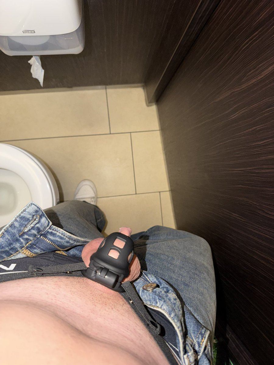 subboynoah's tweet photo. Good morning from the public toilet 👅

#teamlocked #gay #caged #locked #submissive #sub #mlm #chastity #bdsm https://t.co/0uj2Zbr9jl