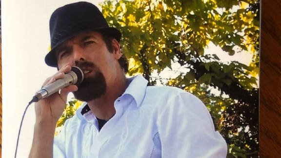 emmartxn's tweet photo. Country singer Brian “Nashville” Duckworth, the voice behind family band Taylor Made, has died at 56. 🎵💔

His music and legacy will live on. 🕊️

🔗 https://t.co/XPNyHgbB5S
#BrianDuckworth #CountryMusic #TaylorMade https://t.co/TSiox3BejA