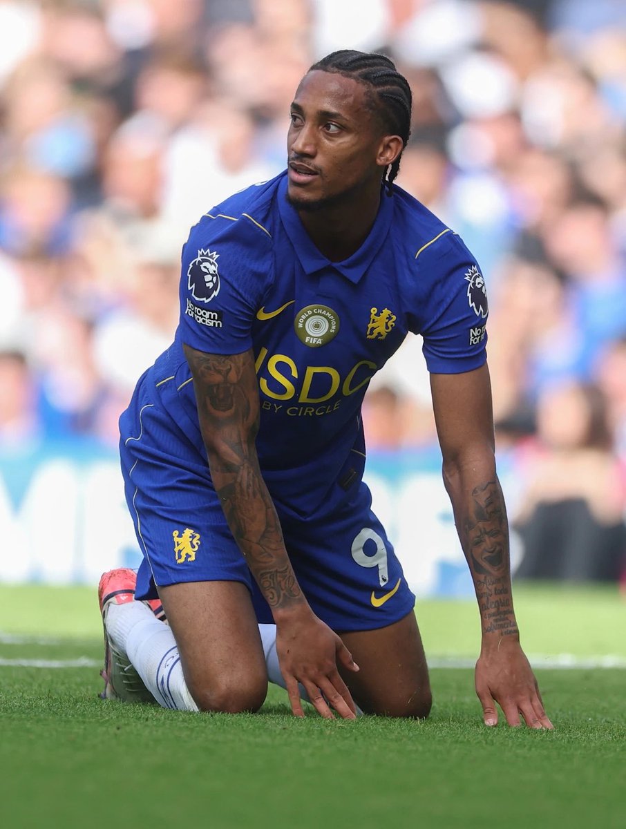 CFCDaily's tweet photo. ❗️Joao Pedro: “I think we started really well. We put pressure on them, we controlled the game, but we need to improve on the details because I think in the end, this point is very important for us. So we need to analyse and improve.” [chelseafc] 

📸Chelsea FC https://t.co/9lh8YE2BXj