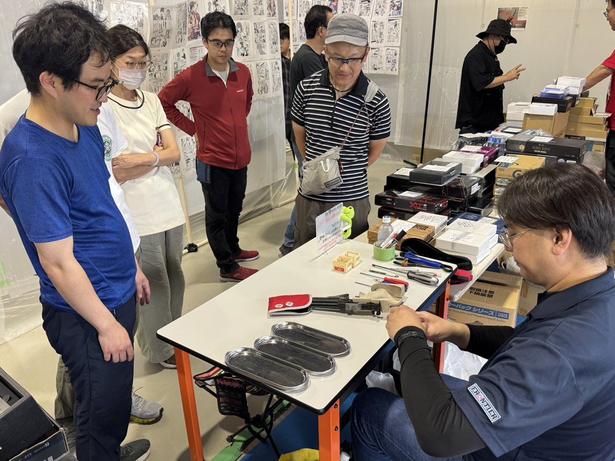 heartboiledueda's tweet photo. 本日は信州シューティングフェスにたくさんのご来場いただきまして誠にありがとうございました！！

カウント来場者数で
84名様にご来場いただきました✨✨✨
県外からも多数のご来場いただきまして本当にありがたいことです🙇

一緒に企画を立ち上げてくださいました
フロンティア山中社長、トビー澤田様、
お手伝いに来てくださいましたマック堺様、
会場をお貸しいただきました古旗製作所様、
各出店ブースのみなさま、
協賛品をご提供いただきました
Gunsmith BATON様＆いーずー様
静岡シューター有志のみなさま、
準備や撤収を手伝ってくださいました
ハボメンバーのみなさま＆シューター仲間のみなさま方…全ての方に感謝申し上げます

また開催できるようにいろいろ頑張りますのでよろしくお願いします♪

#信州シューティングフェス