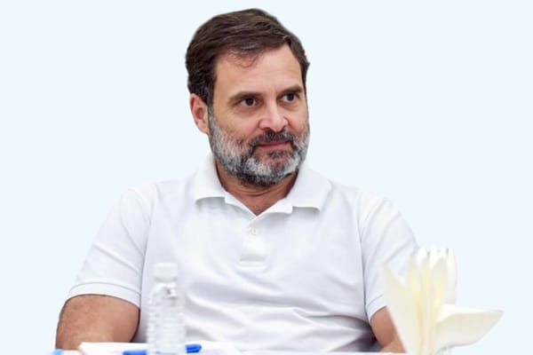 ManviyaParty's tweet photo. आपकी पार्टी वर्तमान में 4 राज्यों पर पूरी तरह शासन कर रही है, क्या इन चार राज्यों के शासन को जनता के समक्ष आदर्श शासन के रुप में प्रस्तुत किया जा सकता है ? मेरा पूरा विश्वास है कि आप इसका उत्तर नहीं में देंगे। 
Conti.
#Rahulgandhi #Priyankagandhi https://t.co/OQmjSFlekc