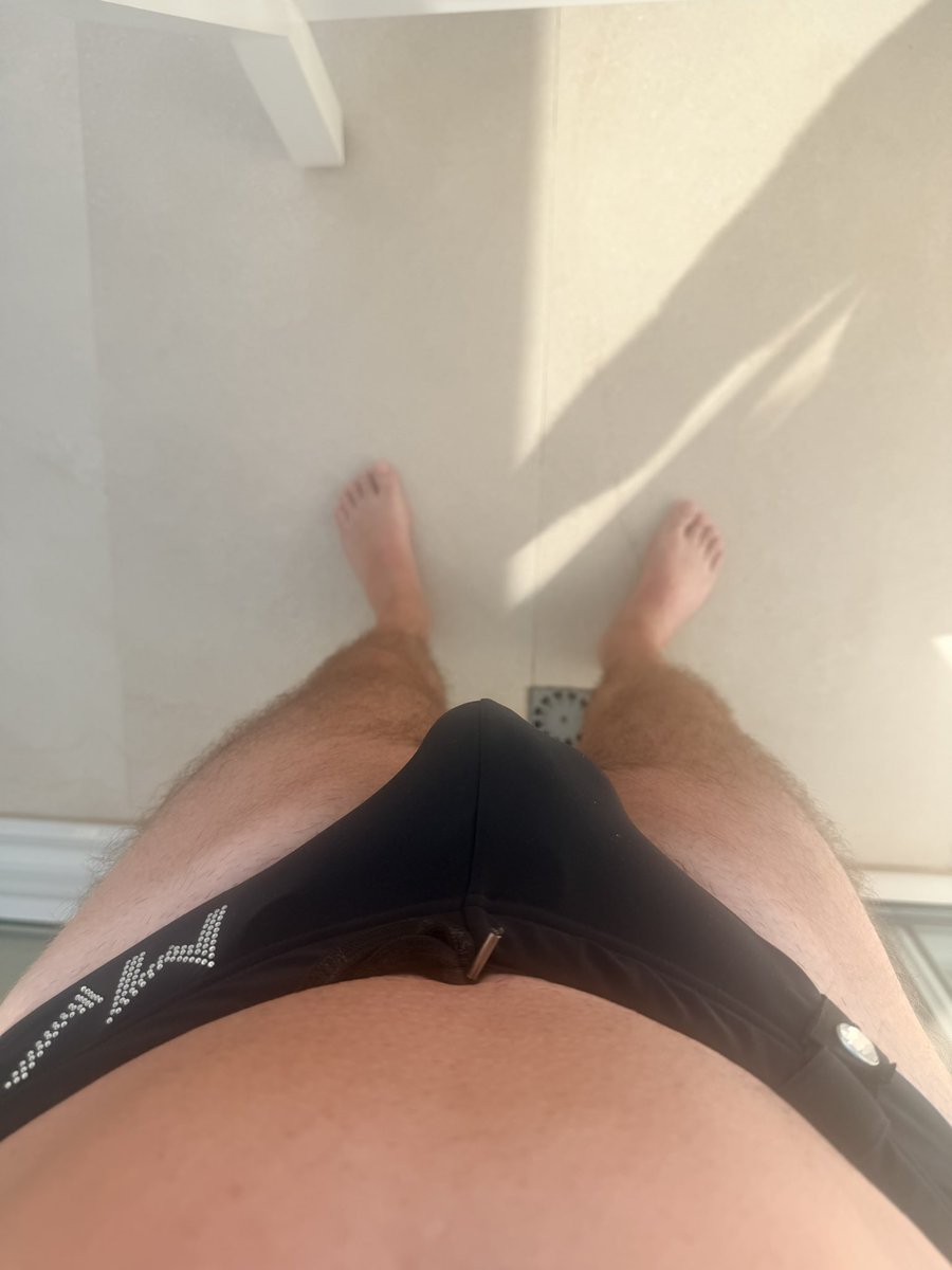 DTsecondacc's tweet photo. Sundays mood 🍆💦🩲

#SpeedoAddict #SpeedoSeason #Bulge #EyeCandy #HotGuys #Hunks #SwimBriefs #MensSwimwear #PoolBoys #BeachBoys https://t.co/RaqjIYwITr