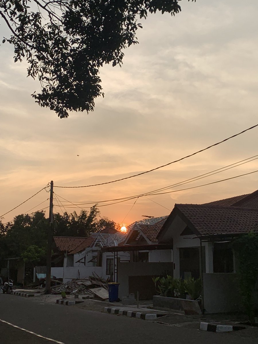 athenakingg's tweet photo. biar seimbang😴 https://t.co/IpDKgPc1r2