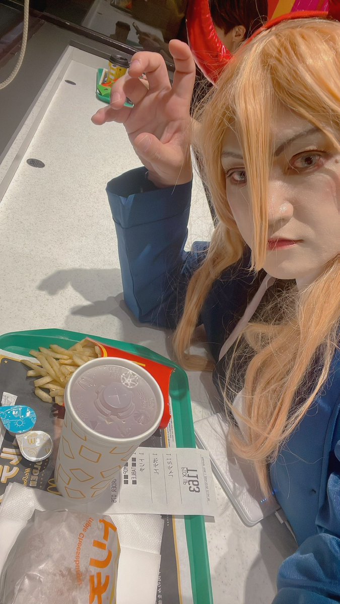 helper505050's tweet photo. 今年はパワーちゃんでユニバ行きます

#ユニバ
#ハロウィン
#ホラーナイト
#チェーソーマン
#パワー
#仮装 https://t.co/Y2aUzIc5VE