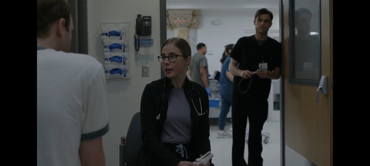 indiegogurl's tweet photo. Mangkannya i love the Pitt, g ada adegan ngews atau berbau sexual tp beberapa scene Mel-Langdon, Abbott-Mohan, sm Robby-Noelle tuh bikin gemes bgt, paling gong ya Langdon ke Mel, kok bisa natap co-worker lu yg baru kerja bareng beberapa jam kek gitu https://t.co/dffgMAD7rP
