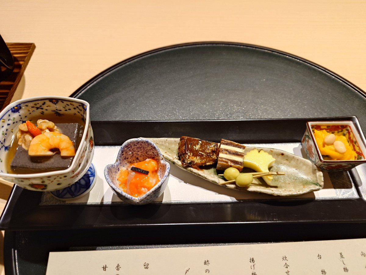 A_thiju's tweet photo. やっぱり良いところに泊まったら、最上位コースに限るのです。

本鮪や毛ガニ、牛肉、鰻、松茸も食べれて良きなのですよ～ https://t.co/R5BsXzB2pl