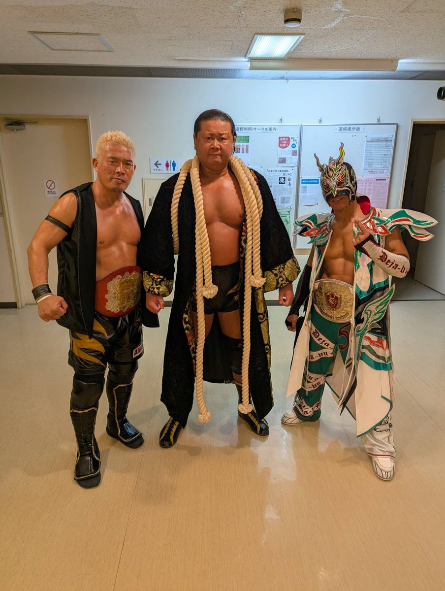 Dragon_Kid_0202's tweet photo. 大鷲、デカっ！！！

凱旋おめでとうございます！
#DRAGONGATE #PARADOX https://t.co/RMrPwk2XSK