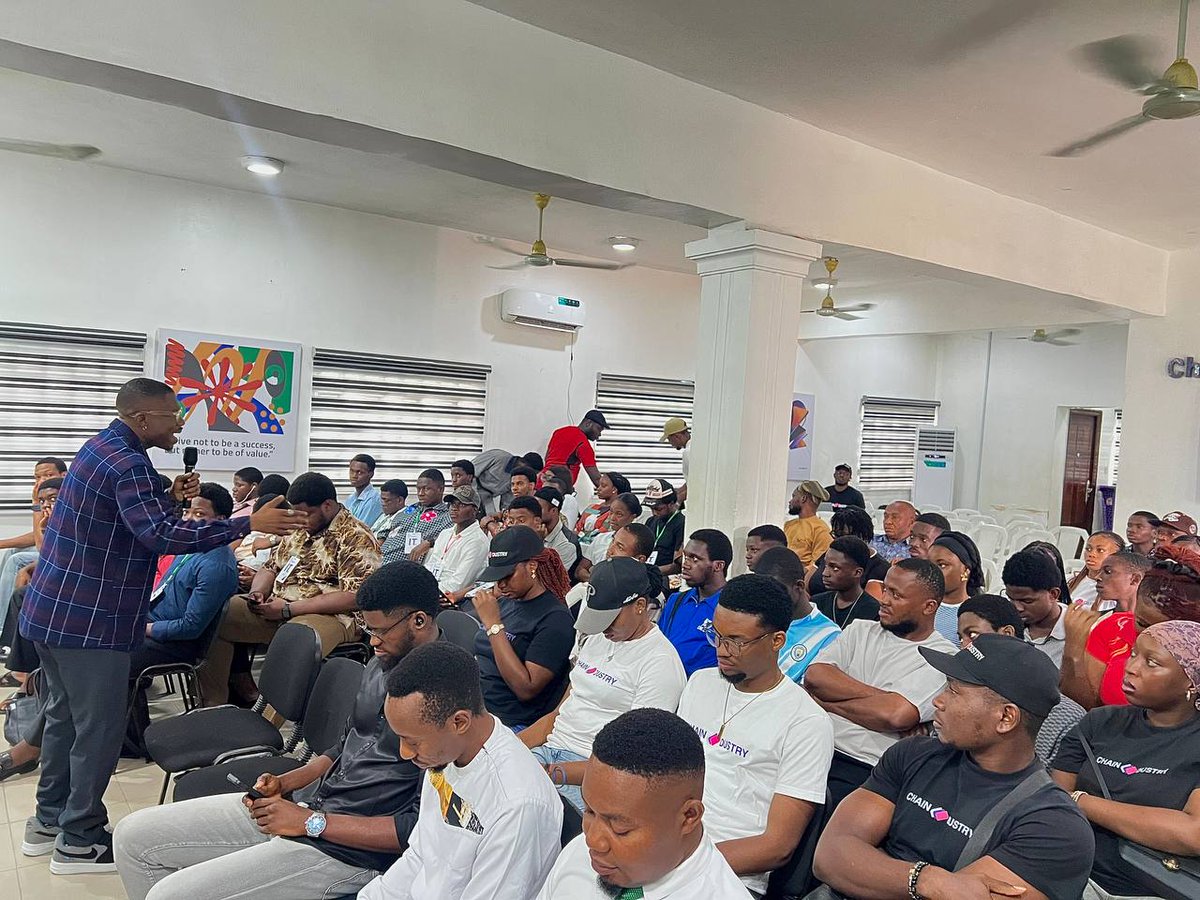 ChainDustry's tweet photo. 3/
Orientation wasn’t just about telling people what’s ahead.
It was about bringing people together.

The energy in the room? 🔥
You simply had to be there.

Welcome to Chain 15. https://t.co/VPqa83hpnI